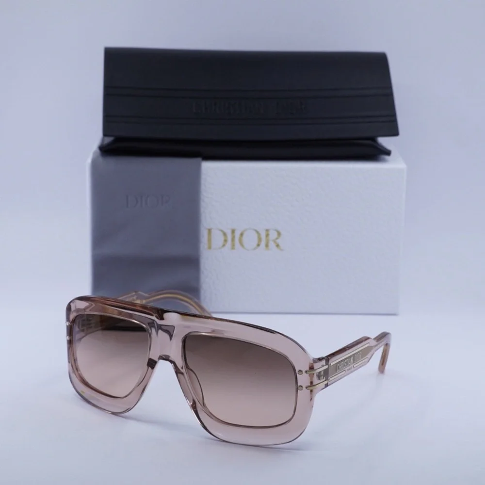 New! Dior Signature M1U 40F1 Sunglasses, Authentic